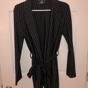 Small blazer- black & white striped